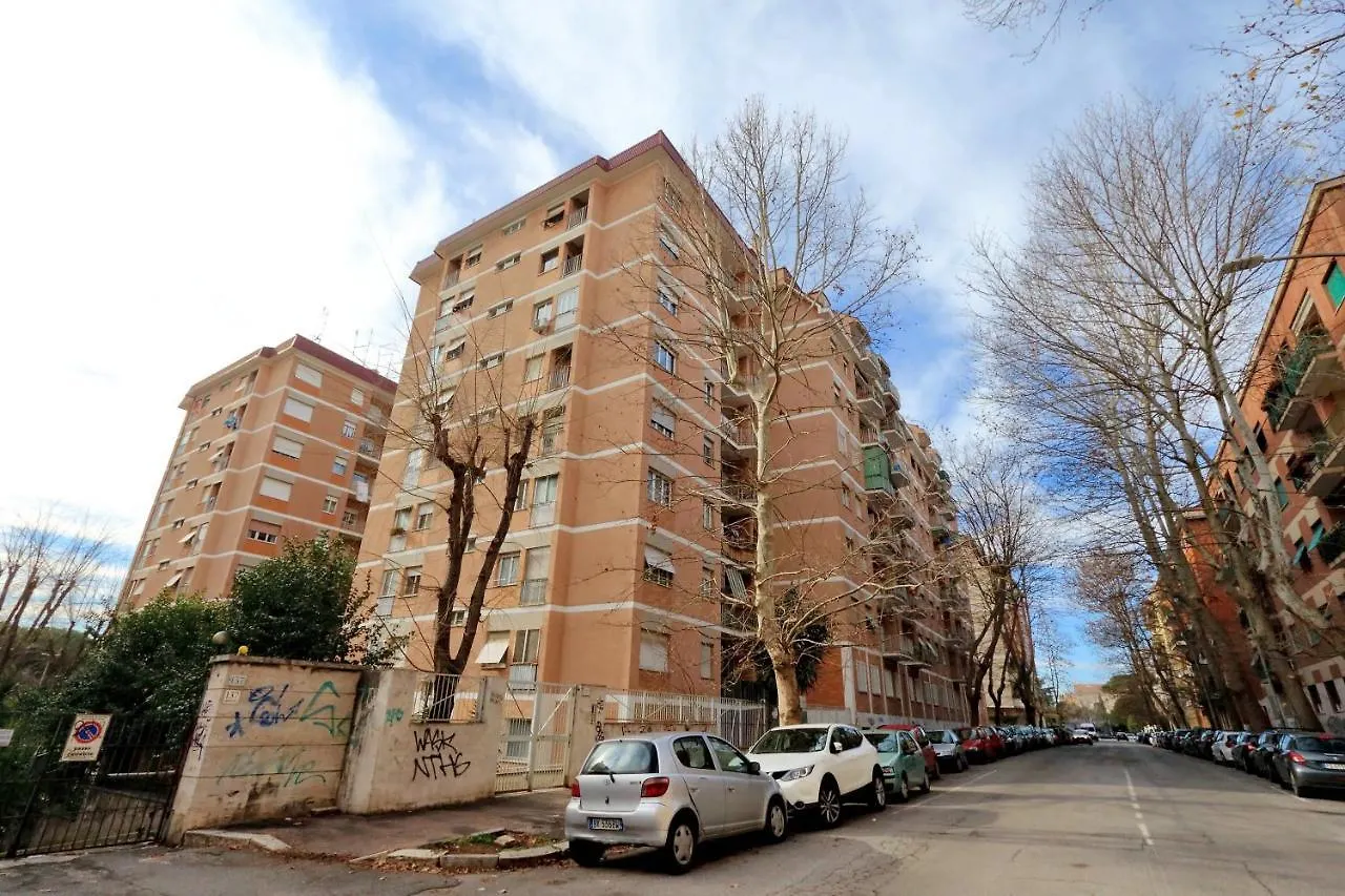 Appartamento Chiara Guest House in San Paolo Roma